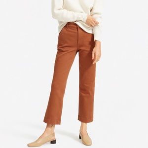 The Straight Leg Crop